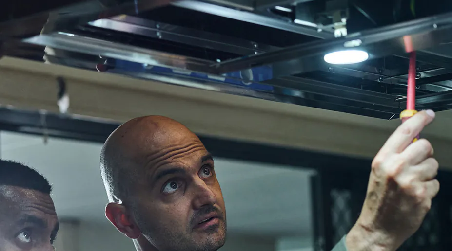 Diagnosing a rangehood with no power
