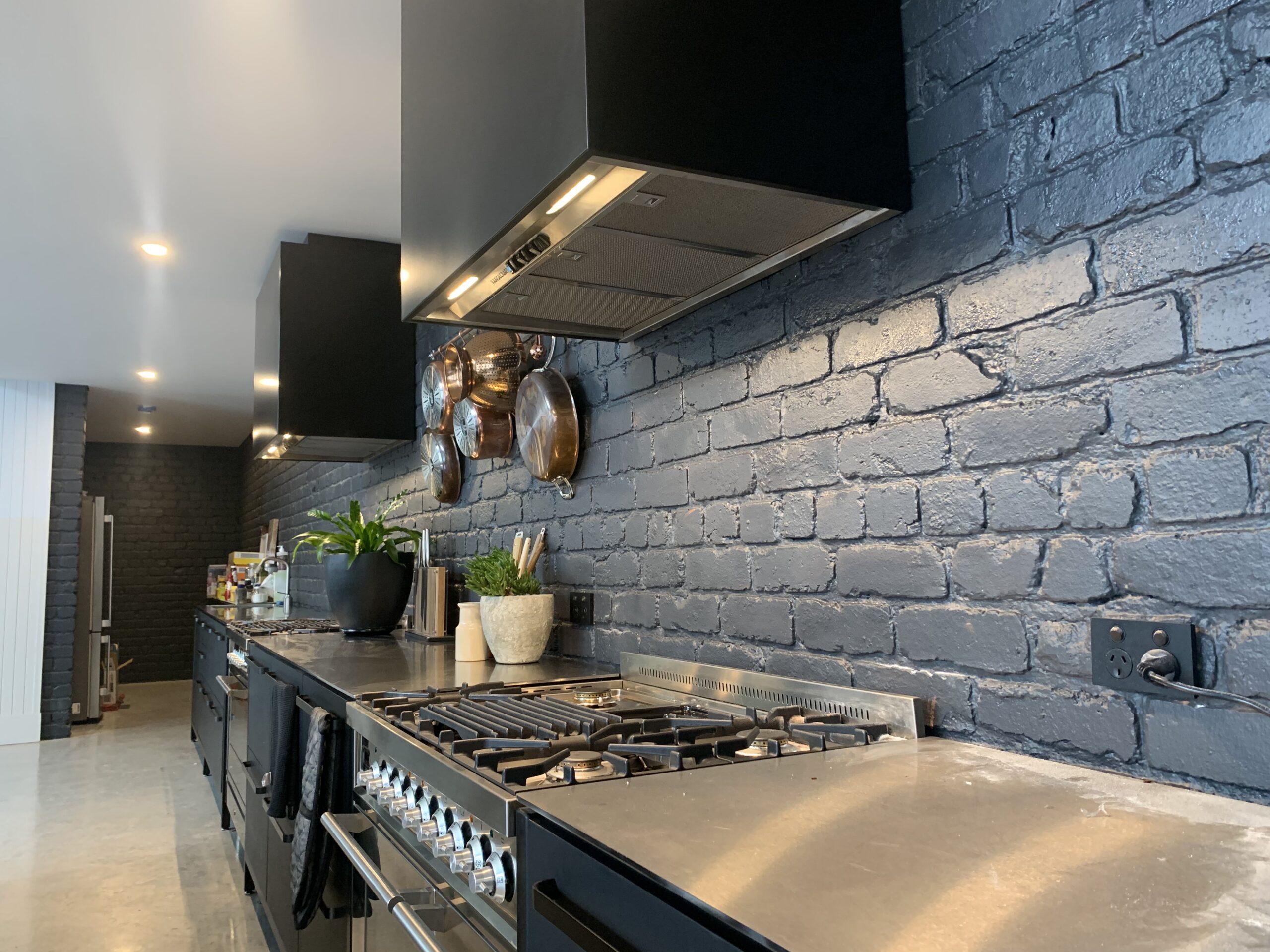 Baffle vs. Mesh vs. Charcoal Filters for Range Hoods